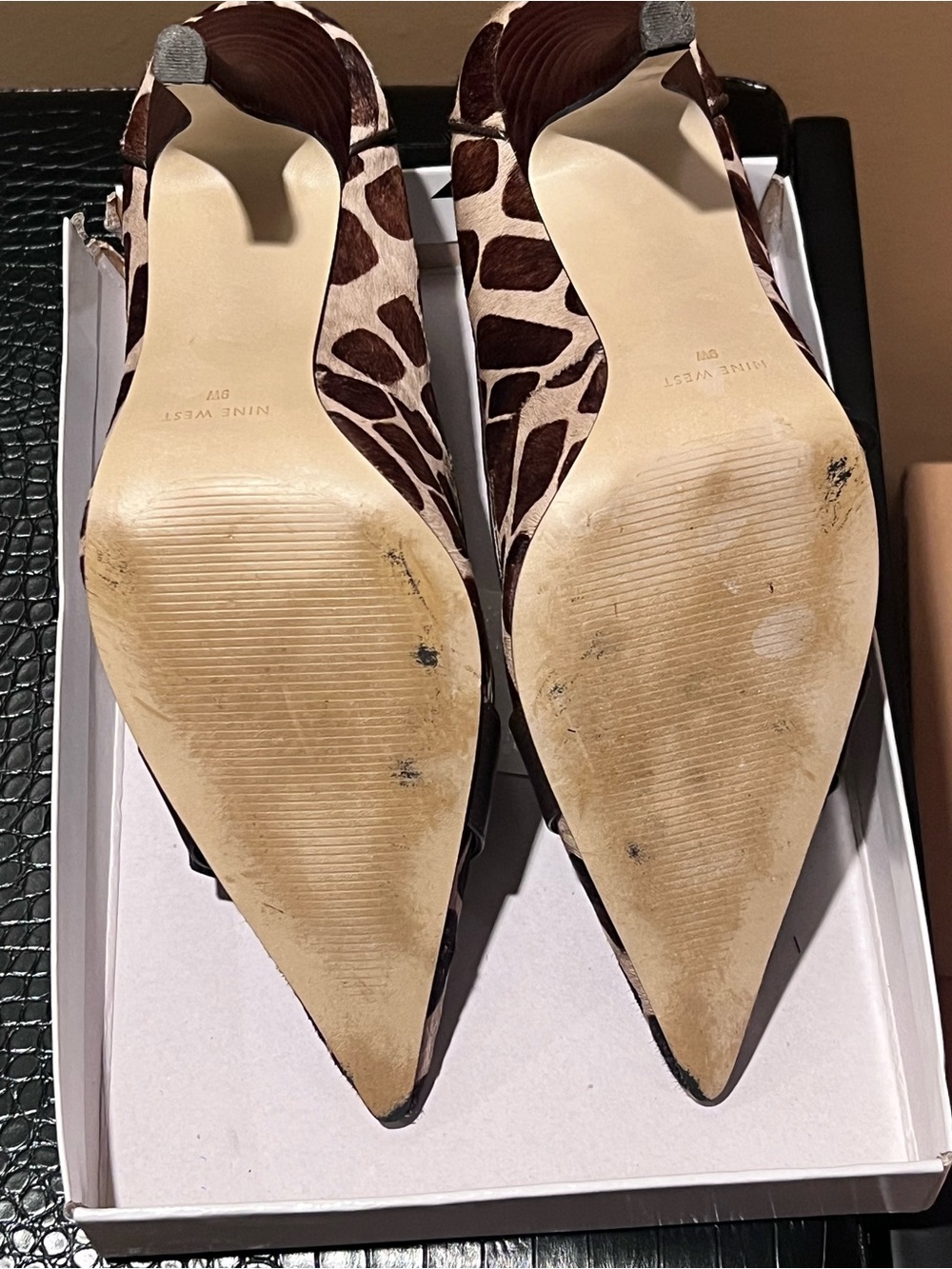 Nine West White Shoe Box with Black Logo - Picture 4 of 6